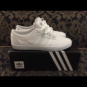 Adidas skate shoes size 10.5